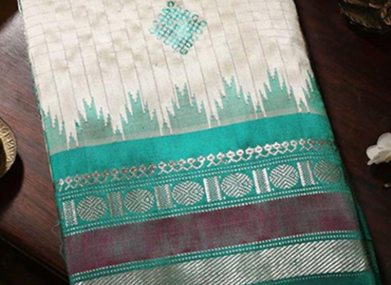 Shop Traditional Kolam Fabric Bags For Return Gifts Online in USA