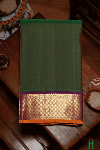 Diamond Border Plain Emerald Green Kanchipuram Silk Saree