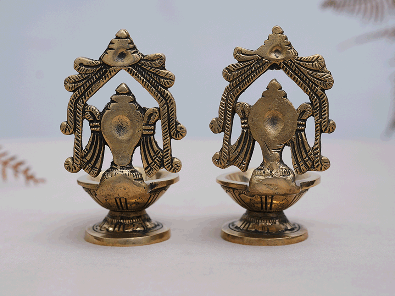 Set Of 2 Brass Traditional Vilakku For Pooja Set – Sundari Silks