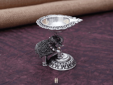 Elephant lamp In Pure Silver Idol