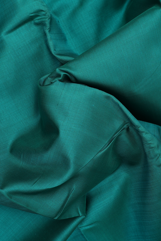 Kanchipuram Silk Saree In Bold Green With Korvai Zari Border