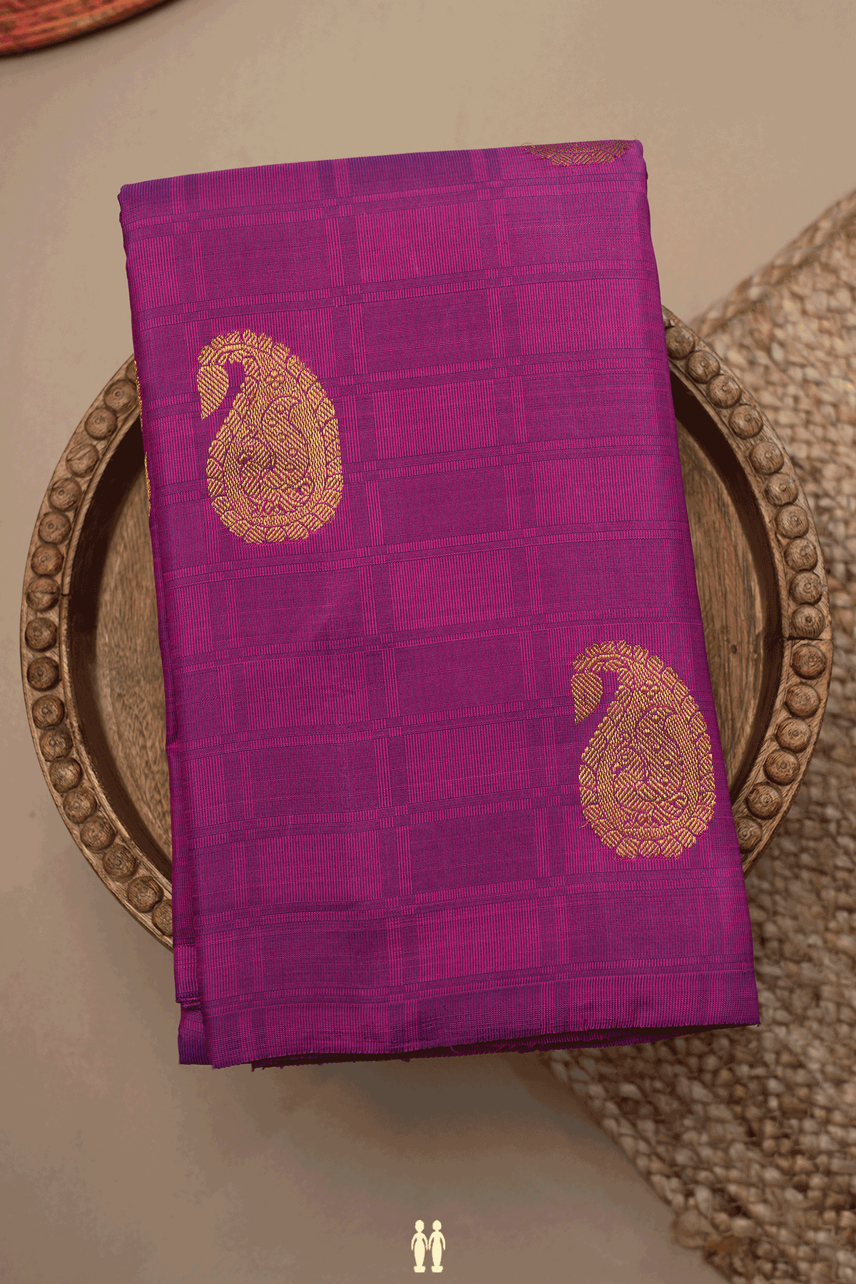 Paisley Zari Buttas Deep Magenta Kanchipuram Silk Saree