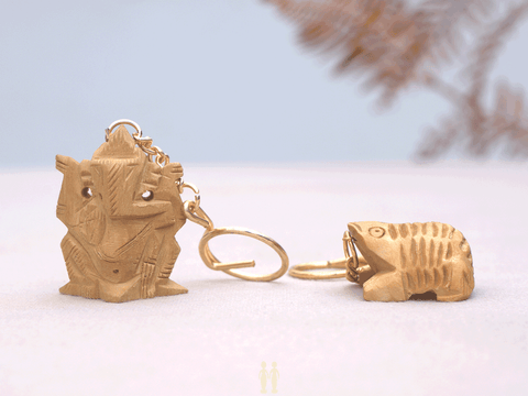 Vinayagar And Frog Set Of 2 Wooden Key Chain