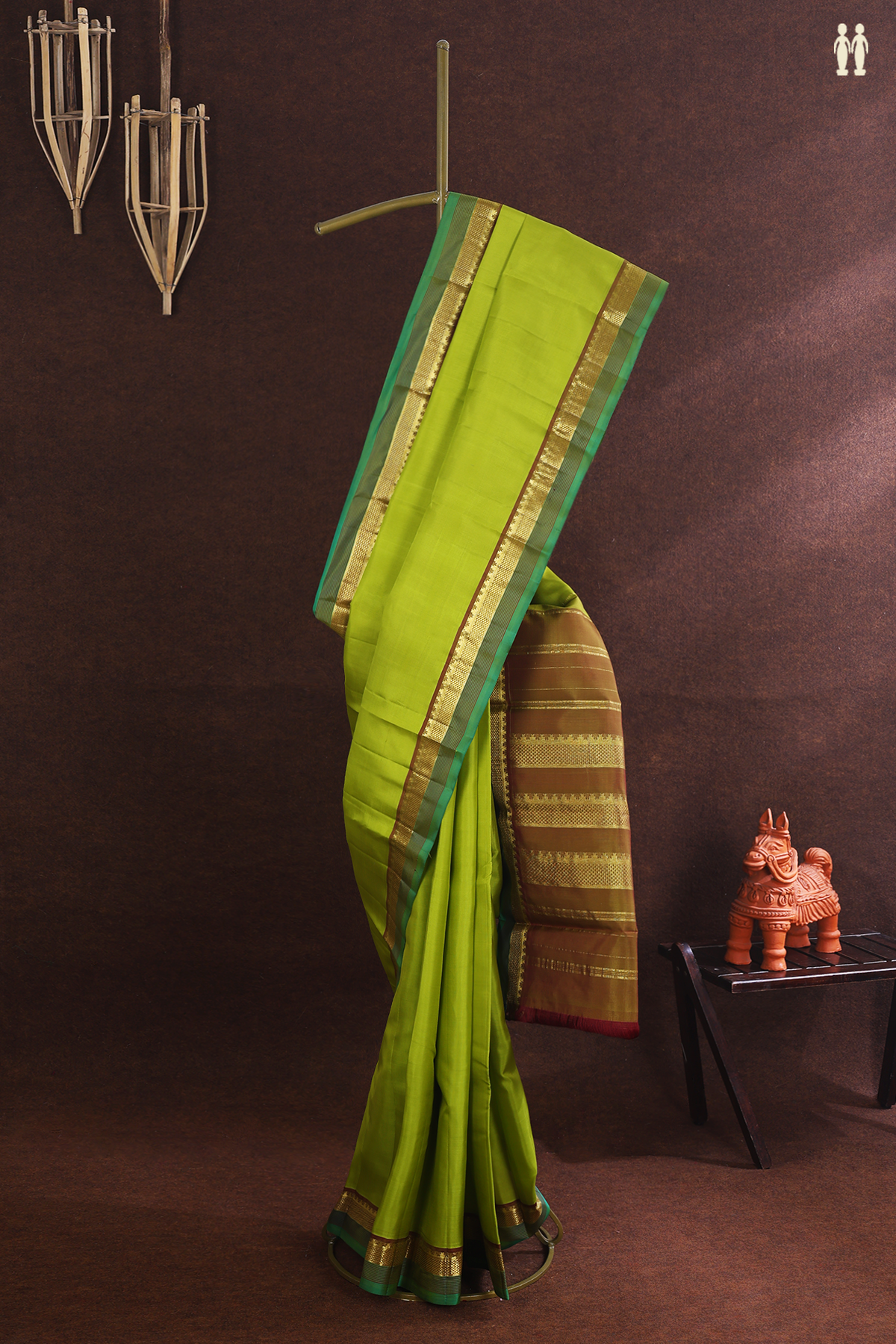 Kanchipuram Silk Saree In Lime Green With Arai Maadam Border