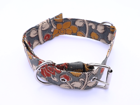 Stone Grey Kalamkari Cotton Dog Collar With Rope Set