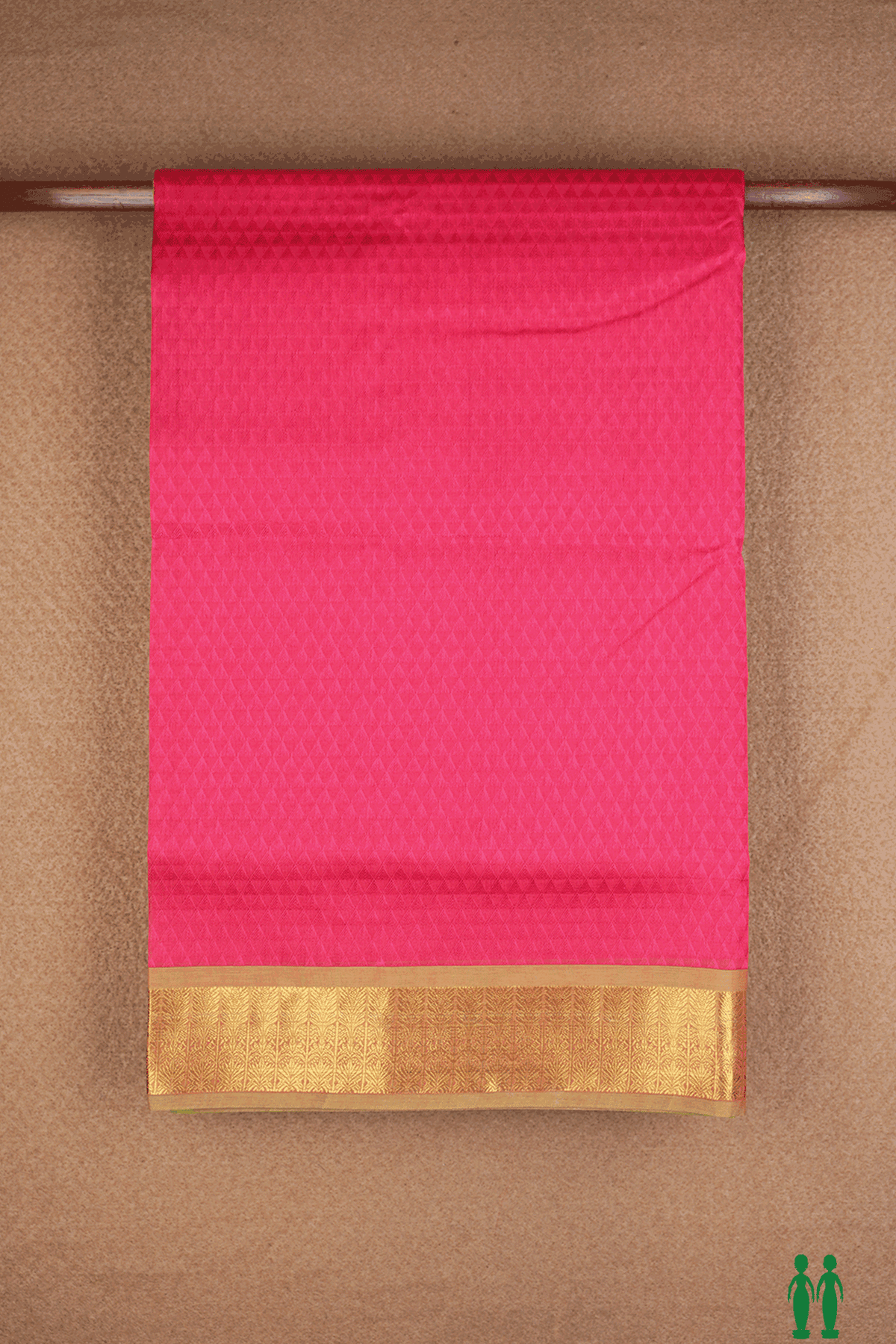 Self Triangle Design Pinkish Red Silk Cotton Saree