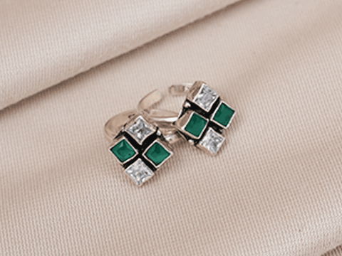 Pair Of Green And Crystal Stone Silver Toe Rings