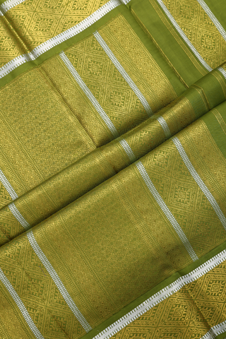 Kanchipuram Silk Saree In Pear Green With Buttas