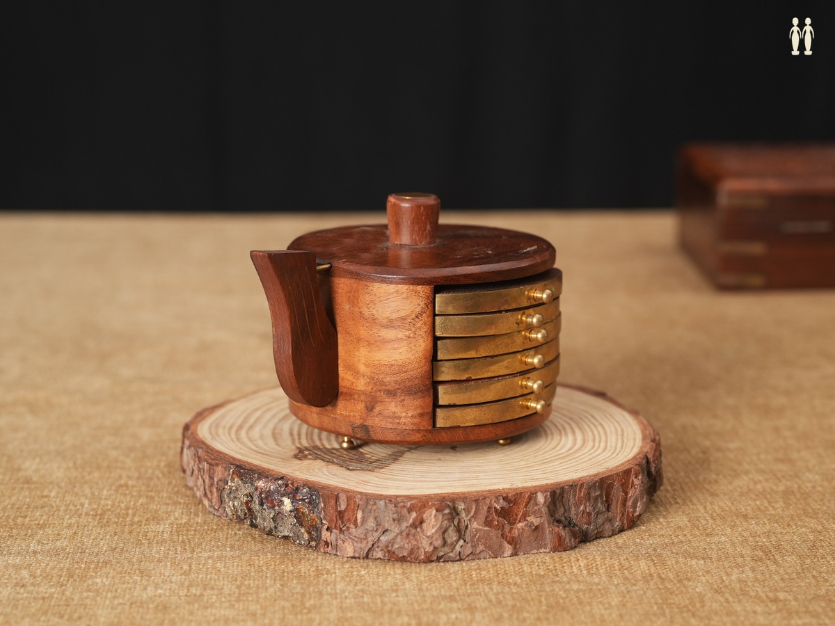 Traditional Design Set Of 6 Wooden Tea Coasters