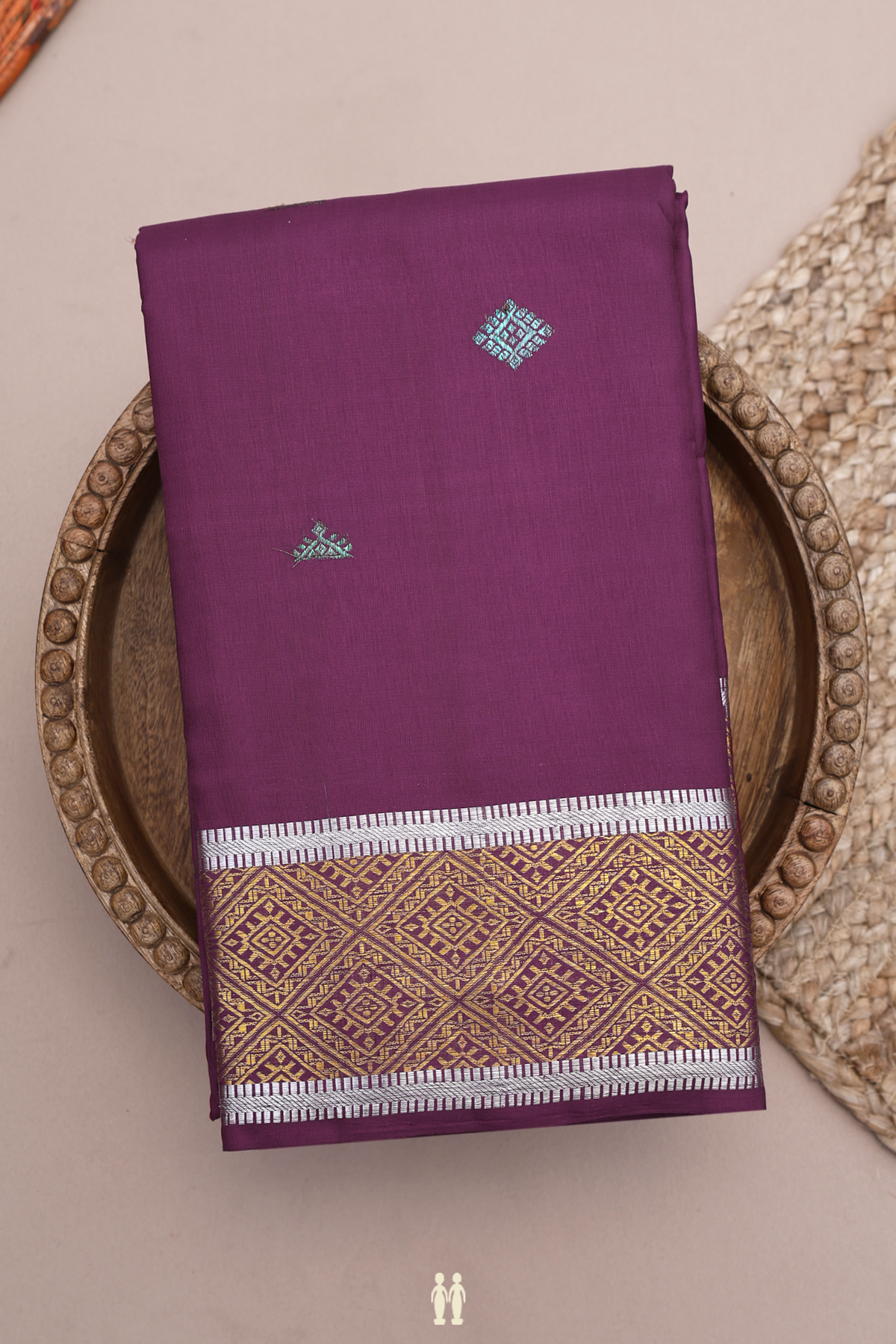 Kanchipuram Silk Saree In Plum Purple With Buttas