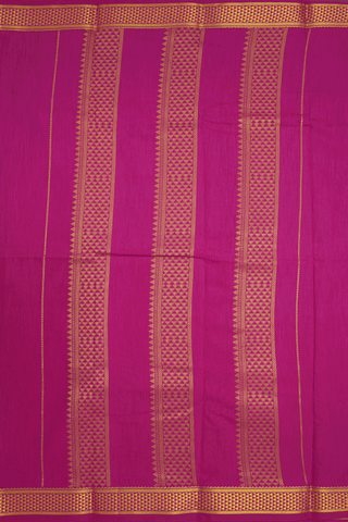 Arai Maadam Zari Border Plain Magenta Apoorva Cotton Saree