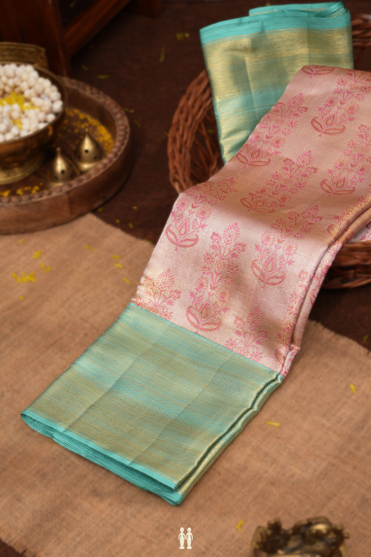 Kanchipuram Silk Saree In Pink With Floral Design