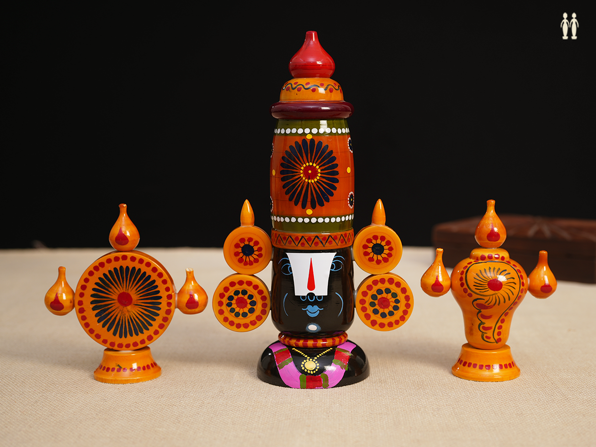 Lord Venkateswara With Sangu Chakkaram Wooden Set For Decor