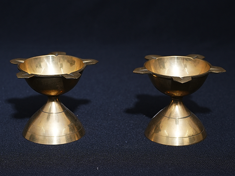 Set Of 2 Brass Traditional Vilakku For Pooja Set