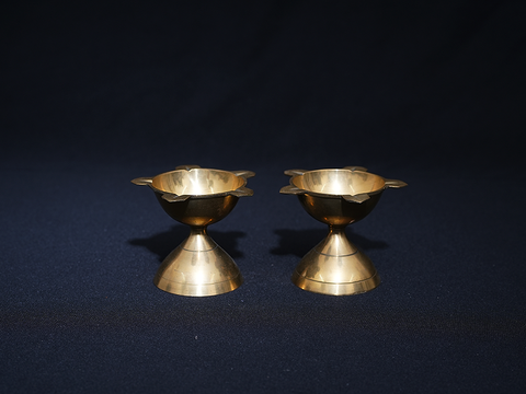 Set Of 2 Brass Traditional Vilakku For Pooja Set