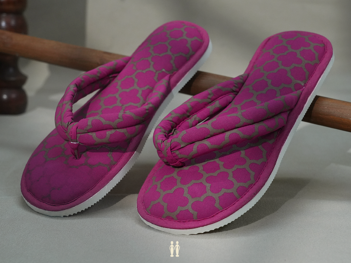 Allover Design Magenta And Brown Cotton Slippers