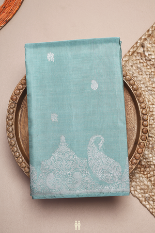 Floral Paisley Buttas Turquoise Green Kanchipuram Silk Saree