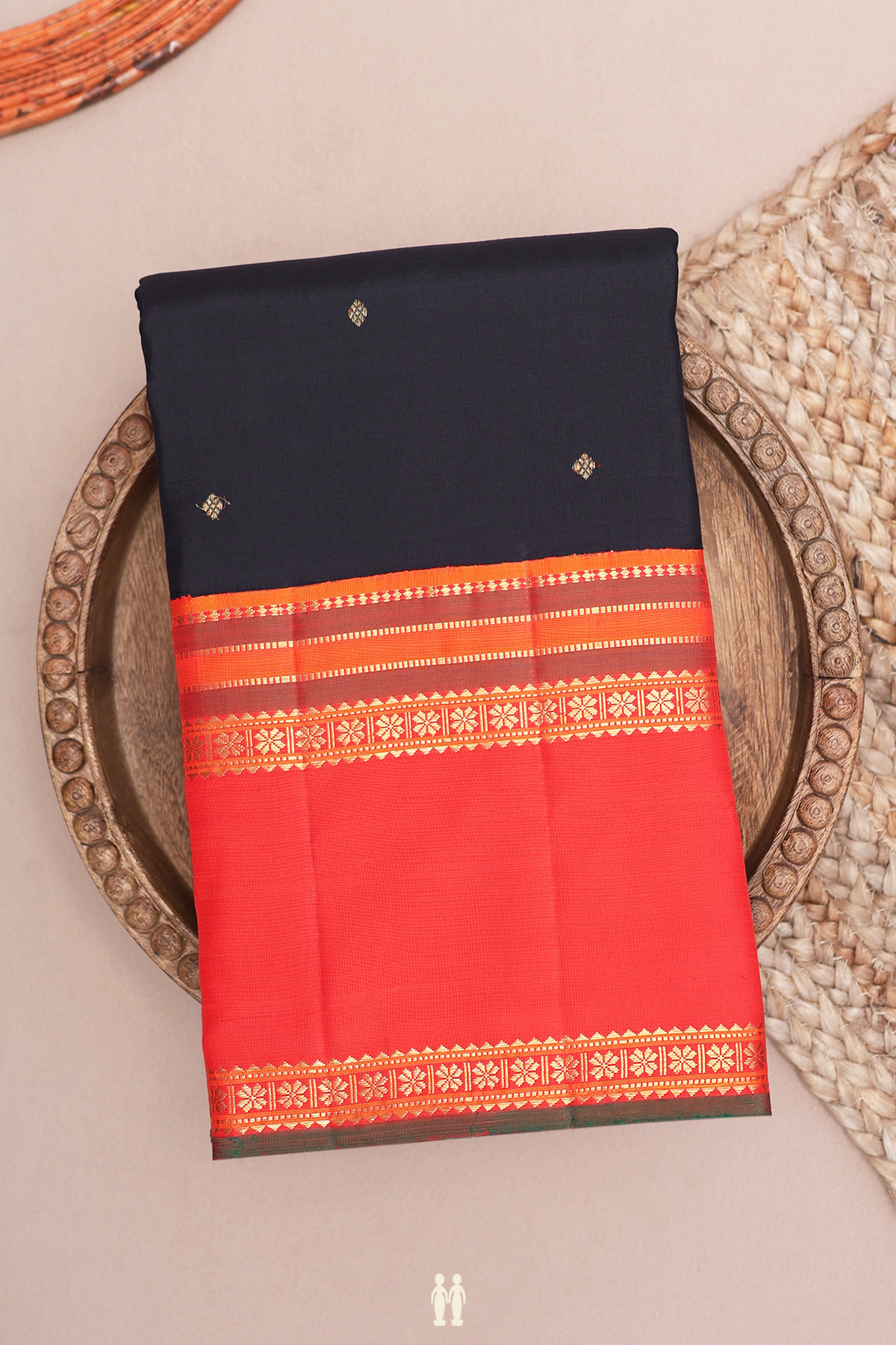 Kanchipuram Silk Saree In Black With Zari Buttis