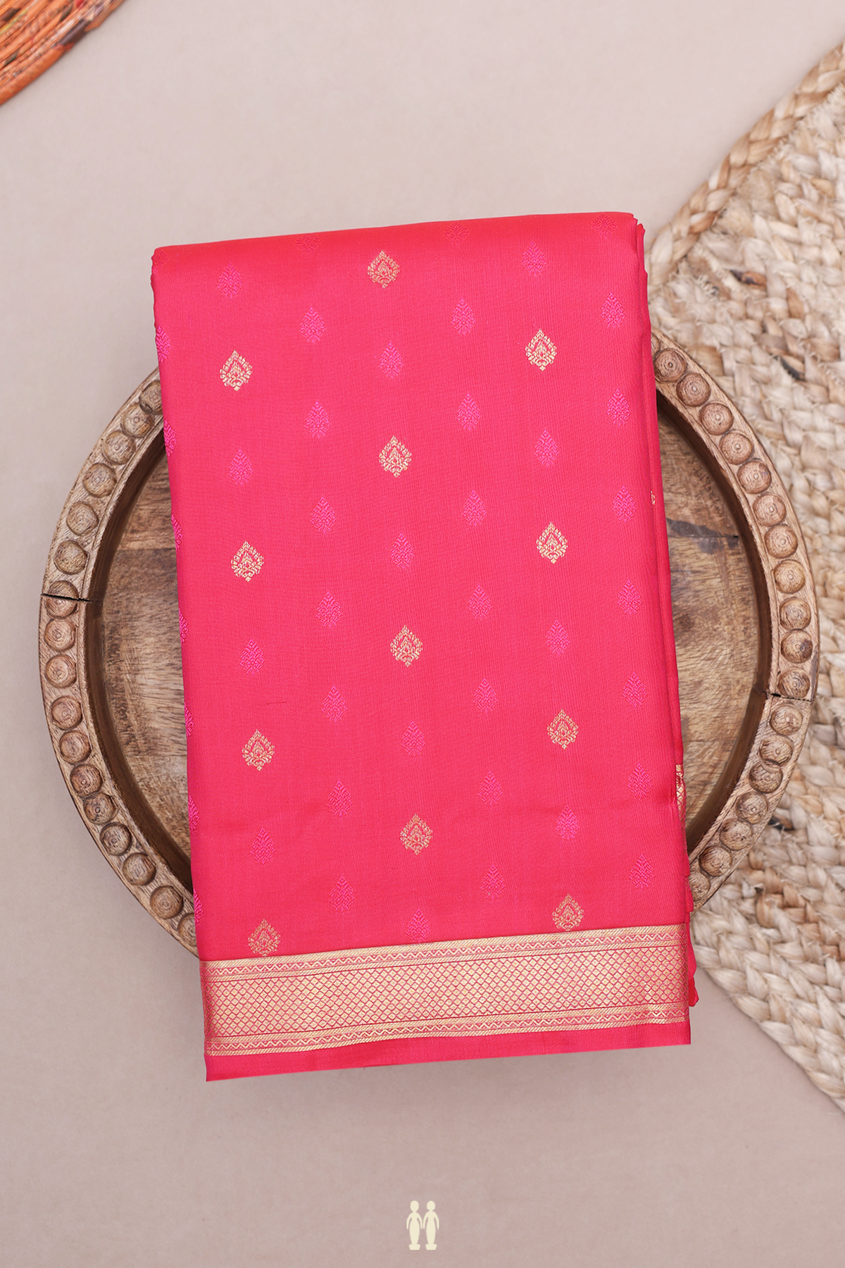 Kanchipuram Silk Saree In Crimson Red With Zari Buttas