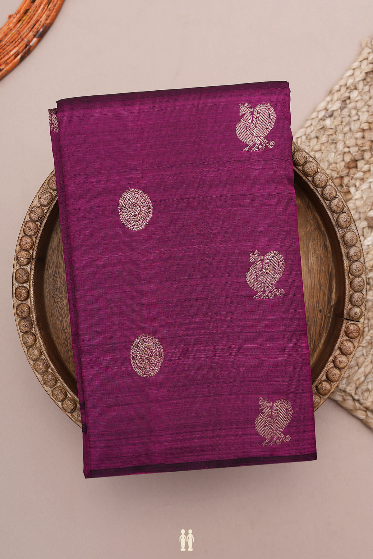 Kanchipuram Silk Saree In Berry Purple With Traditional Motifs