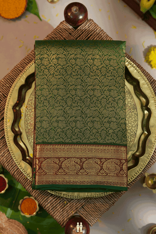 Floral Paisley Design Emerald Green Kanchipuram Silk Saree
