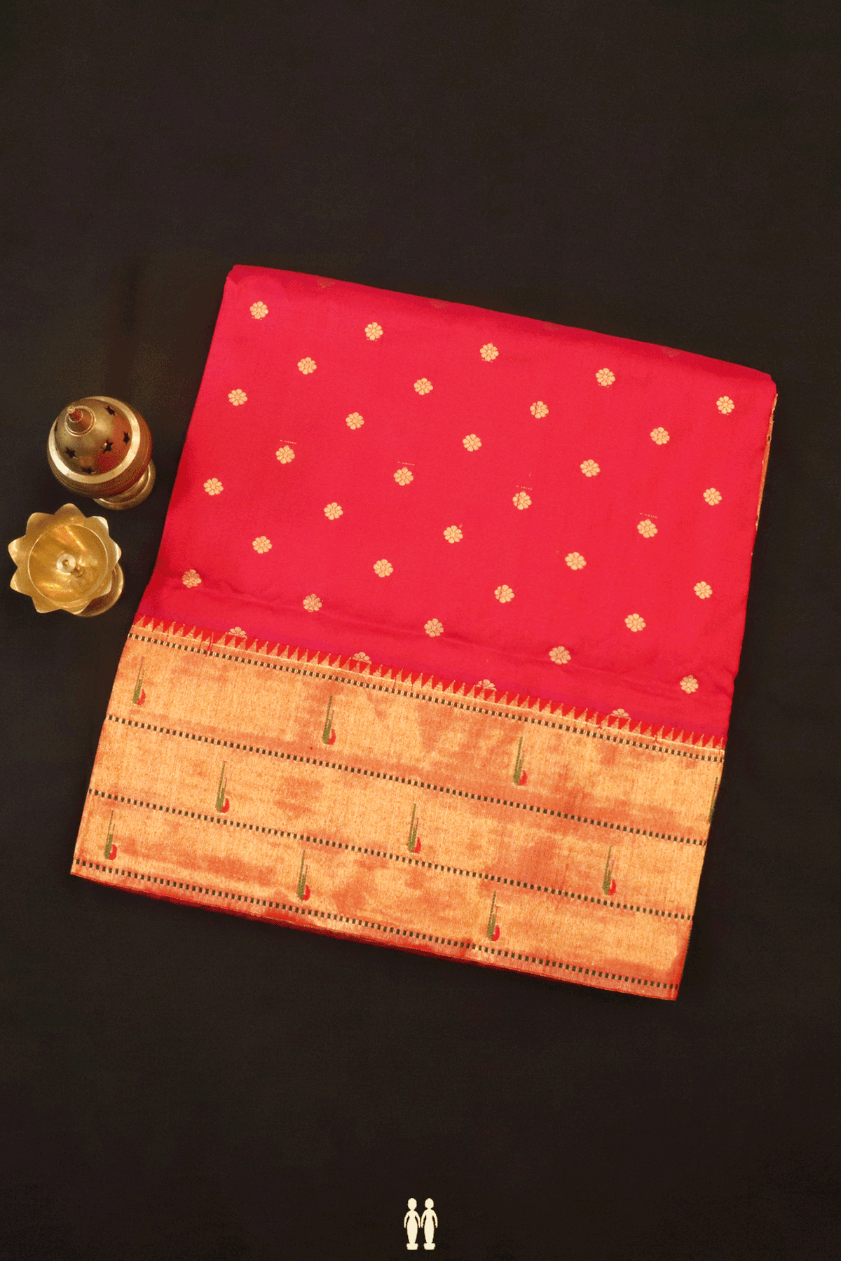 Floral Zari Buttis Chilli Red Paithani Silk Saree