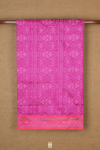 Pochampally Silk Saree In Deep Magenta With Allover Design