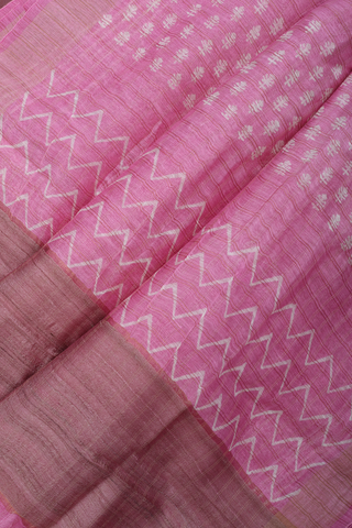 Linen Saree In Pink With Checks Design