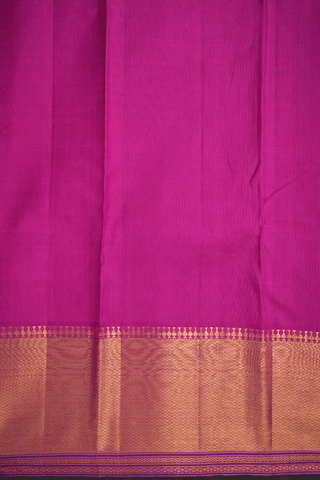 Paisley Zari Design Magenta Kanchipuram Silk Saree