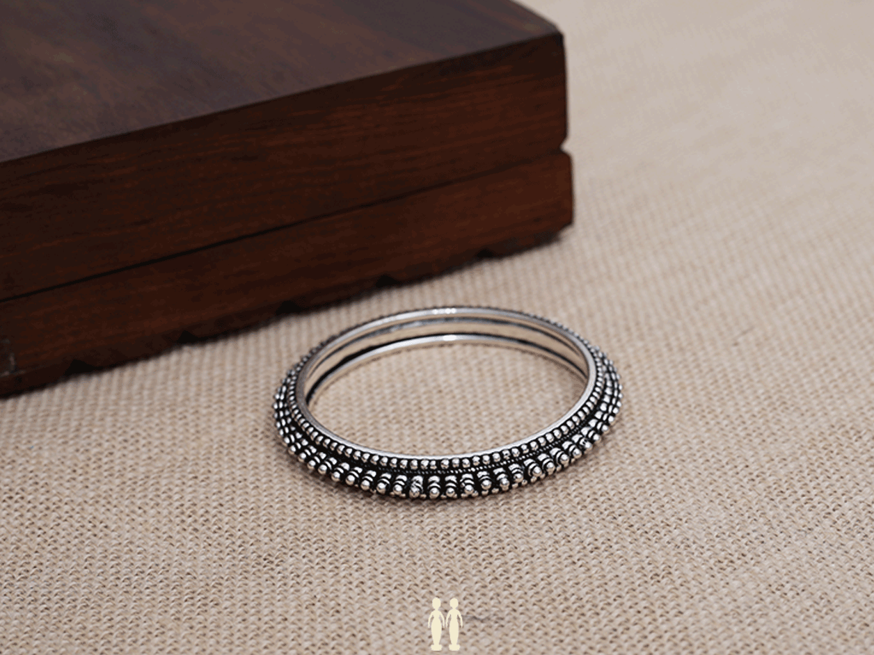 Rava Work Oxidized Pure Silver Bangle – Sundari Silks