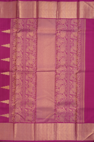 Kanchipuram Silk Saree In Berry Purple With Floral Buttas