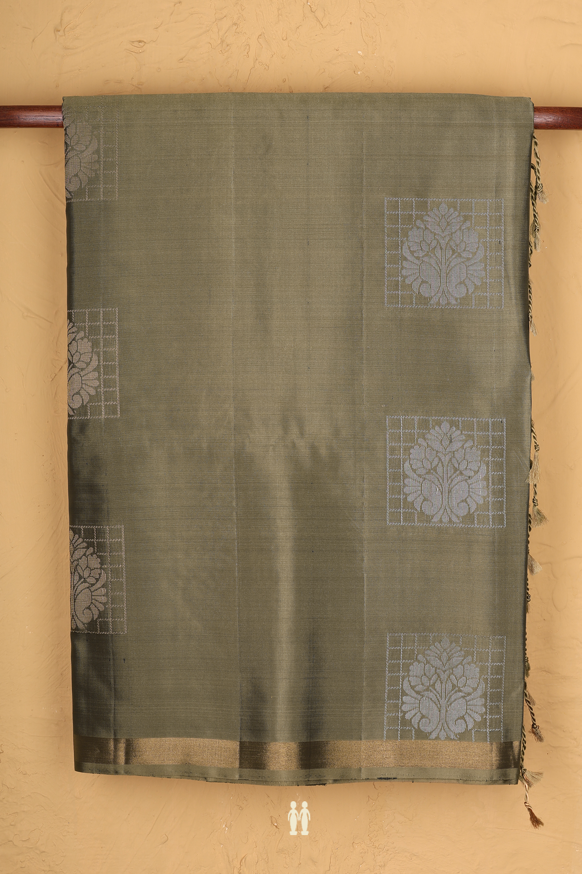 Soft Silk Saree In Green With Zari Motifs