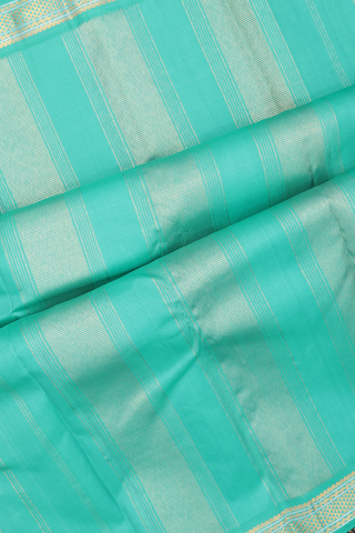 Kanchipuram Silk Saree In Black With Arai Maadam Border