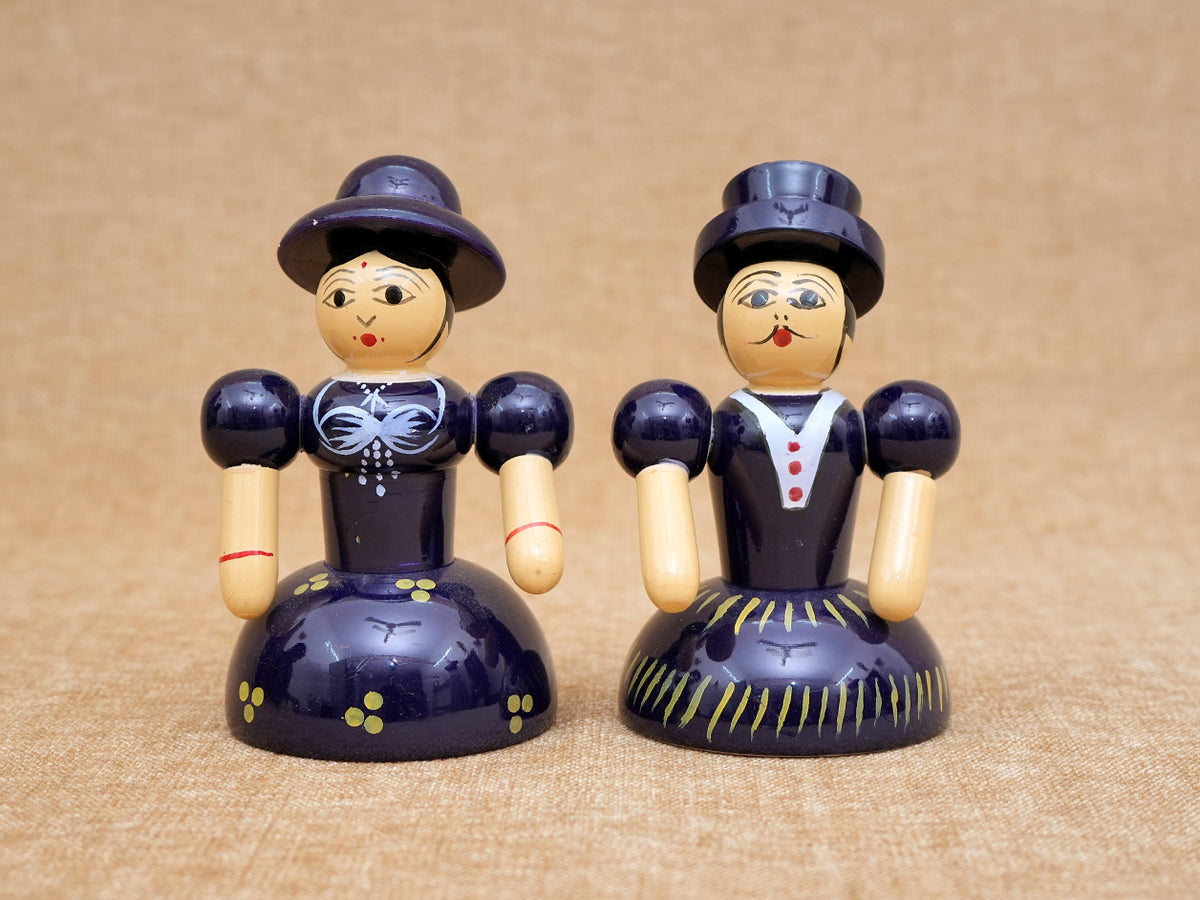 Handicraft Wooden Men And Women Toy