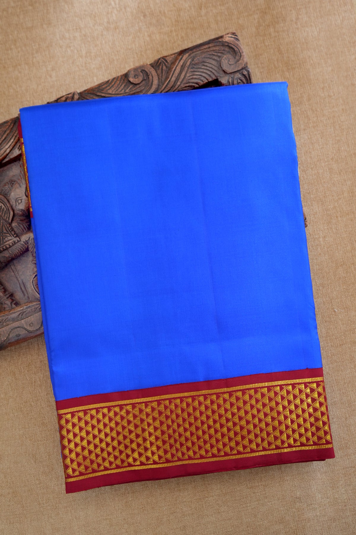 Arai Madam Korvai Border In Plain Azure Blue Nine Yards Kanchipuram Silk Saree