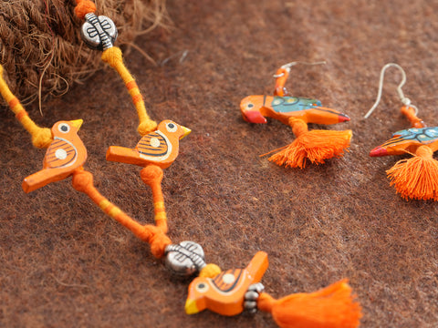 Parrot Design Orange And Yellow Thread Chain With Hook Earrings Set