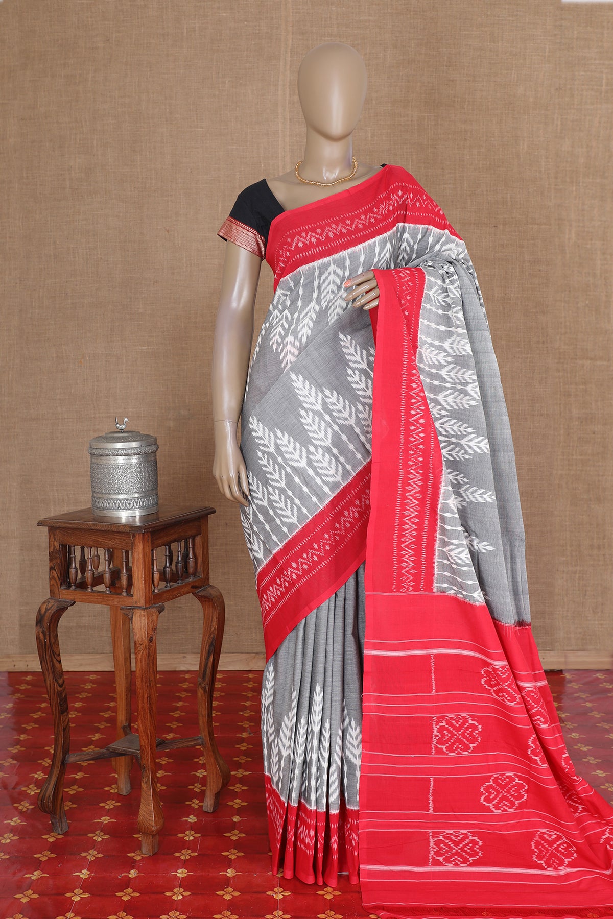 Handloom Pochampally Ikat sarees from weavers online | gocoop.com – Page 2  – GoCoop