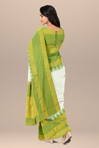 Temple Border In Plain White Kanchipuram Silk Saree