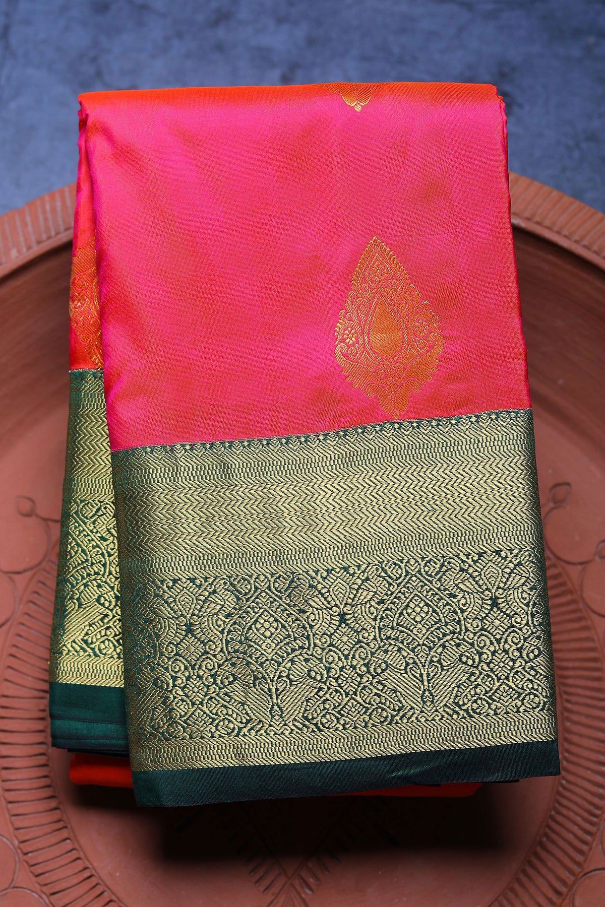 Traditional Korvai Border With Thilagam Butta Coral Pink Kanchipuram S ...