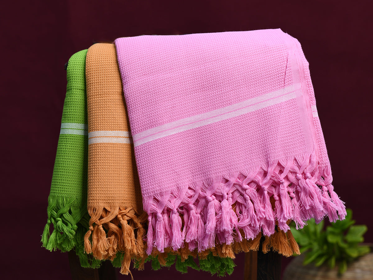 Set Of 3 Multicolor Plain Cotton Towels