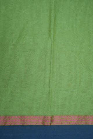 Chakaram And Paisley Threadwork Border Plain Fern Green Bengal Cotton Saree