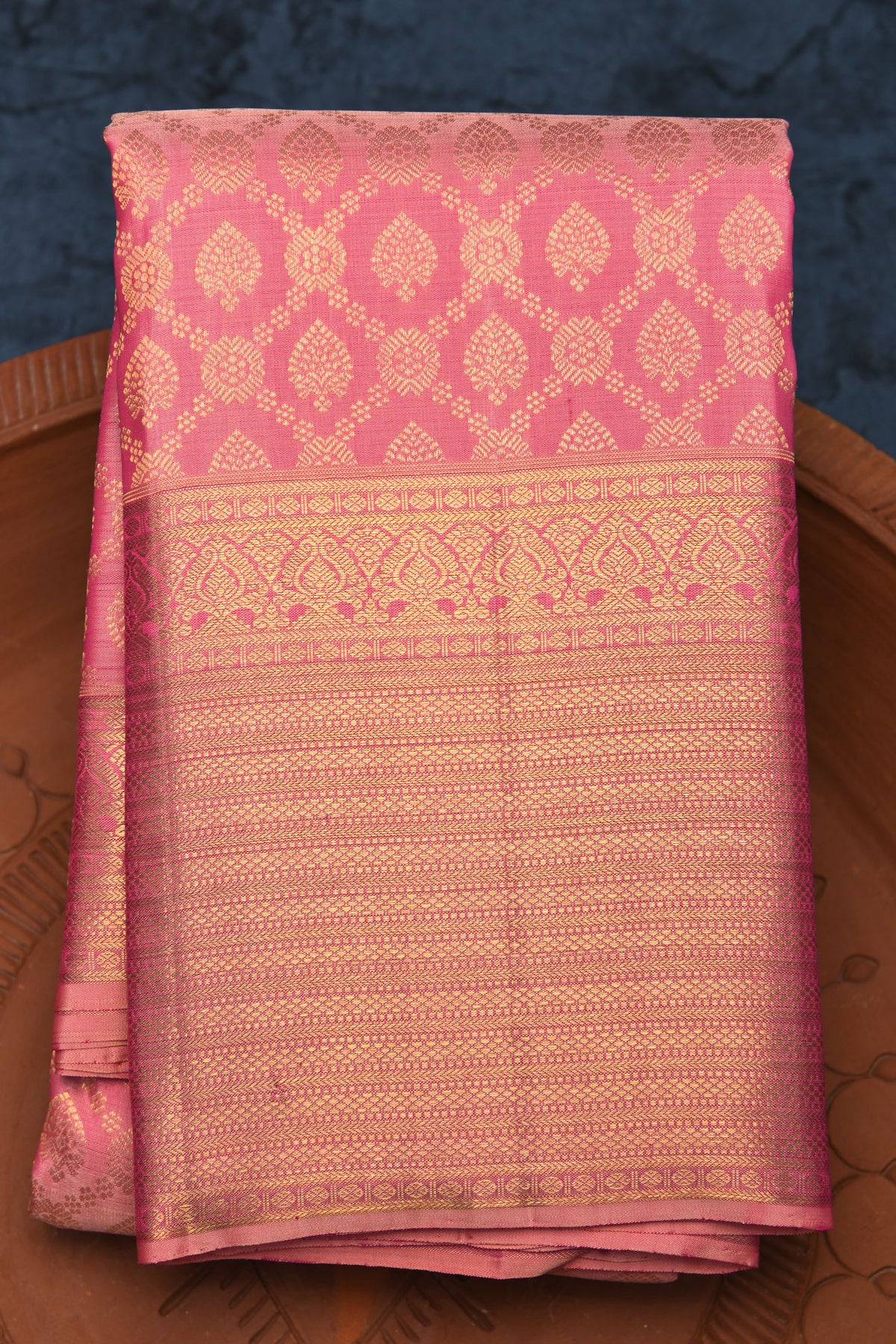 Big Zari Border In Brocade Onion Pink Kanchipuram Silk Saree