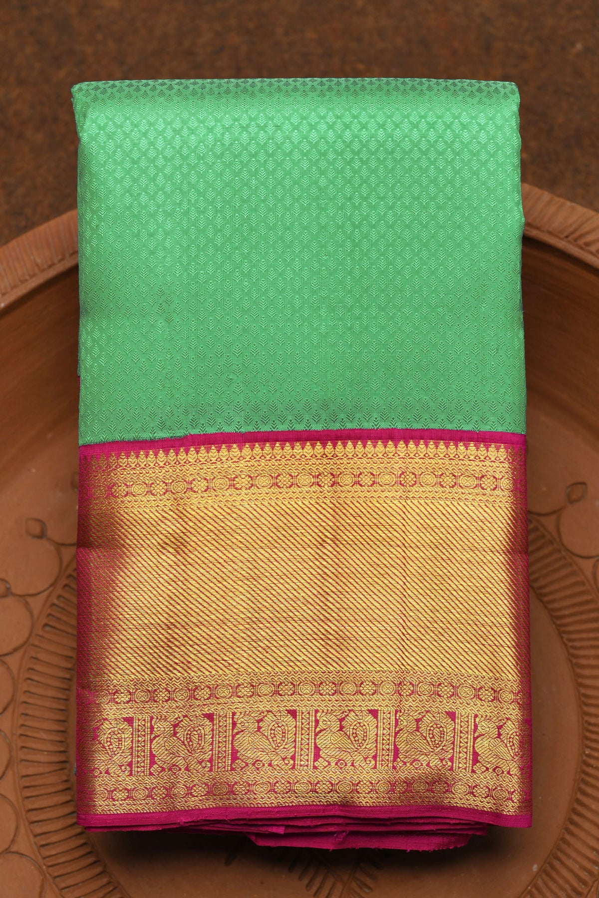 Contrast Korvai Peacock Border In Jacquard Mint Green Kanchipuram Silk Saree