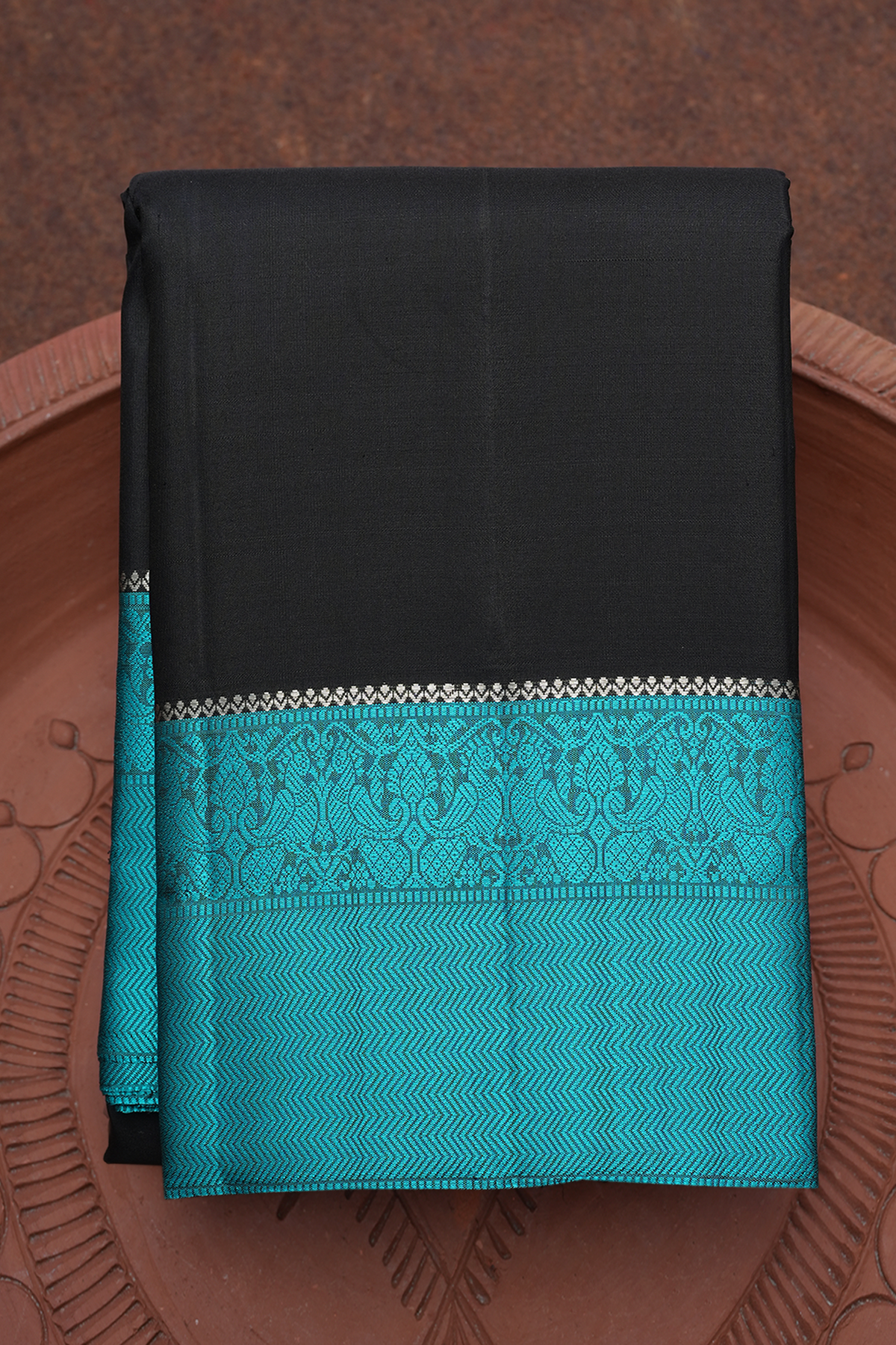 Chevron Peacock Border Plain Black Kanchipuram Silk Saree