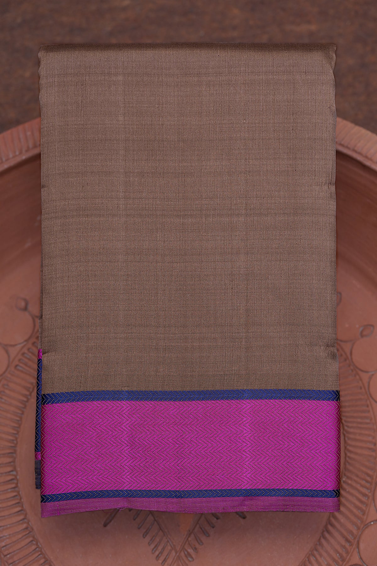 Chevron Border Plain Cocoa Brown Mathappu Collection