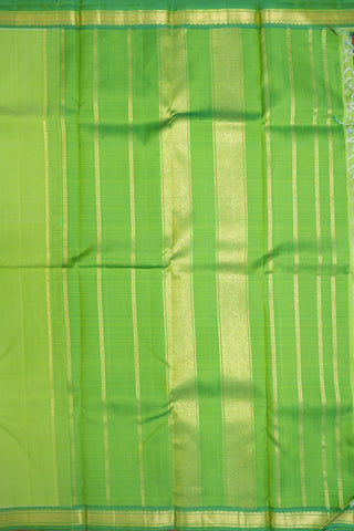 Diamond Zari Border Plain Light Green Kanchipuram Silk Saree