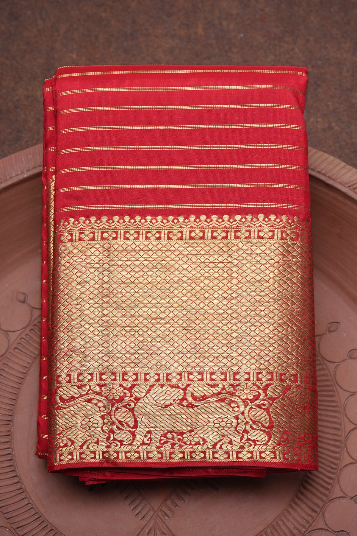 Yali and Kuyil Kann Zari Border Scarlet Red Kanchipuram Silk Saree