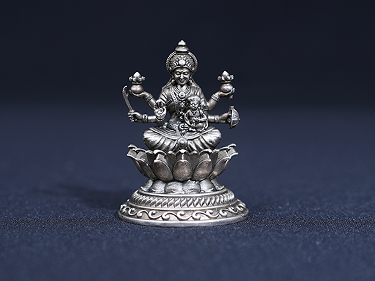 Goddess Santhana Lakshmi Silver Idol – Sundari Silks