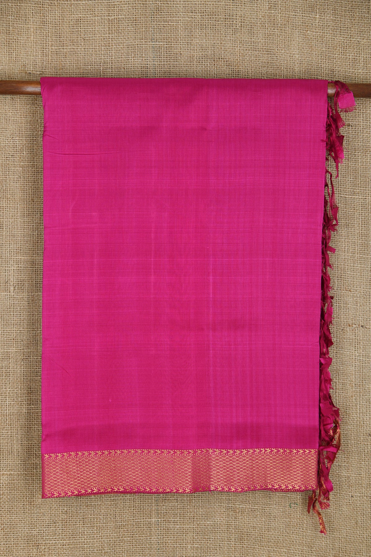 Mayilkan Zari Border In Plain Magenta Pink Mangalagiri Silk Saree