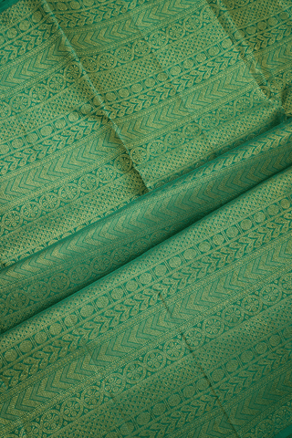 Ogee And Floral Zari Motif Pear Green Kanchipuram Silk Saree